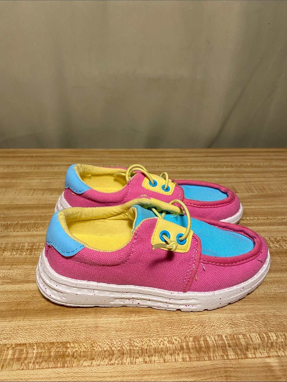 Lily & Dan Toddler Lightweight Loafers Kids Colorful Sneakers size 11/12 NWOT